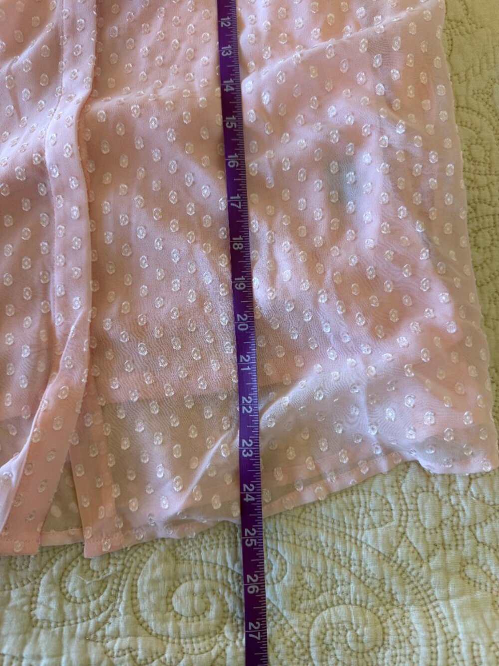 Liz Claiborne light pink Swiss-dot blouse featuring a sheer outer layer. Size M - Picture 7 of 7
